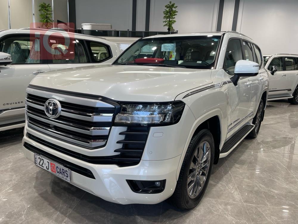 https://cdn.iqcars.io282ed957-edbb-4cc5-bb8a-86722c7b0384_2.jpg